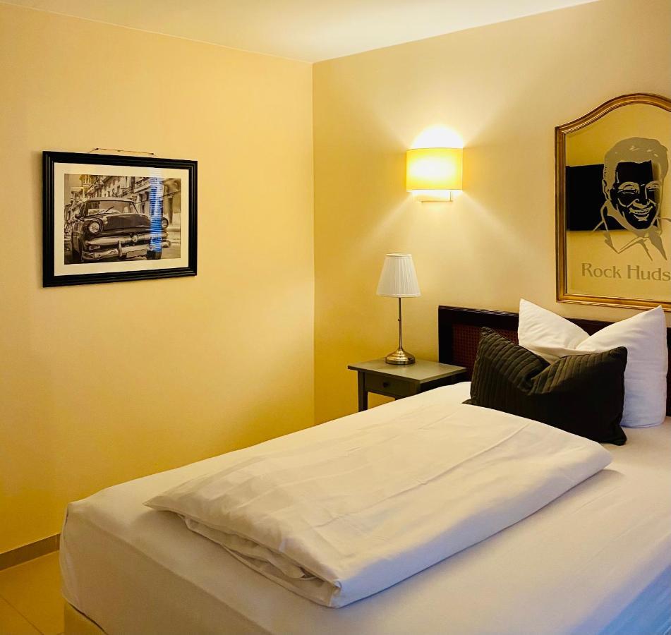 Park Apart Hotel Gatower Str. Berlim Exterior foto